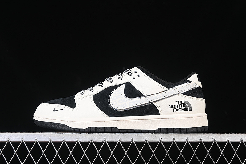 Comme des Garcons Nike SB DUNK LOW CDG WHITE/GREY/BLACK · BB7518-006, photo 1