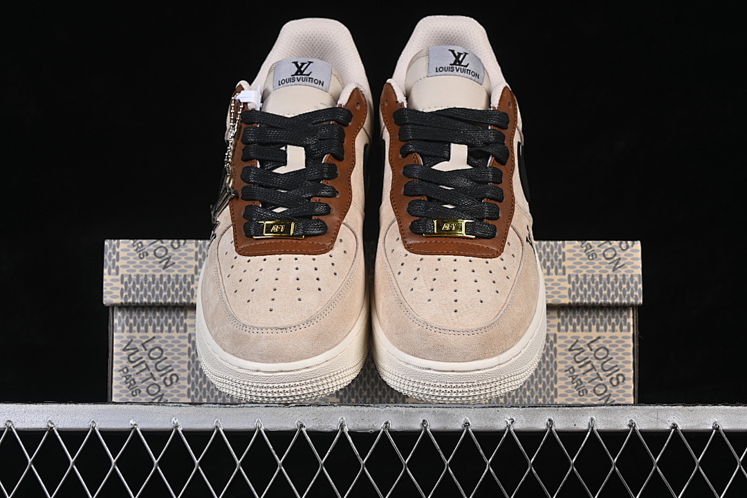 Nike [FQ3546-100]-[AIR FORCE 1 07 LOW BROWN/WHITE/BLACK]-[WOMAN:36-39]-[MAN:40-45] - Image 13
