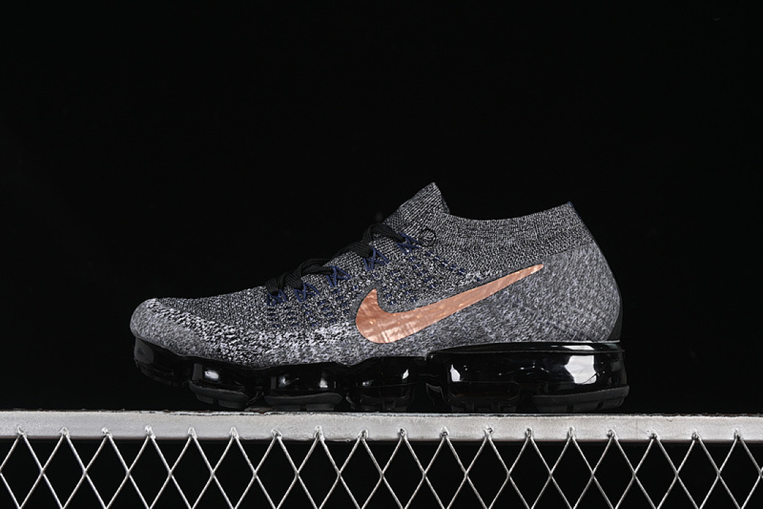 Unbranded [849558-010]-[AIR VAPORMAX COLLEGE NAVY/METALLIC RED BRONZE]-[WOMAN:35.5-39]-[MAN:40-47.5], photo 1