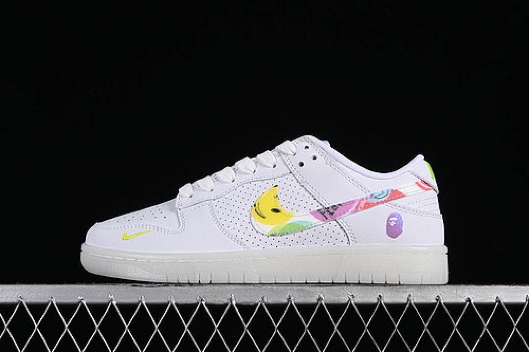 Bape [JH8039-940]-[SB DUNK LOW BAPE WHITE/GREEN/YELLOW]-[WOMAN:36-39]-[MAN:40-45], photo 1