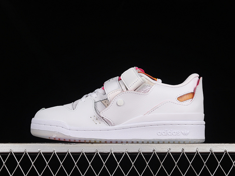 FORUM 84 LOW SHOES CLOUD WHITE/MULTI-COLOR/CLOUD WHITE · GY2416, photo 1
