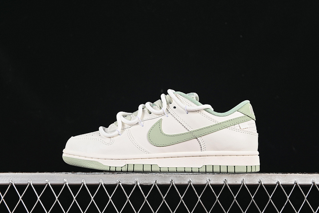 Unbranded [WG0508-048]-[SB DUNK LOW JUST DO IT WHITE/GREEN]-[WOMAN:35.5-42], photo 1
