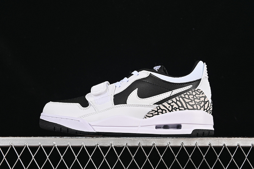 Jordan [CD7069-111]-[AIR JORDAN LEGACY 312 LOW WHITE/BLACK]-[WOMAN:36-39]-[MAN:40-47.5], photo 1