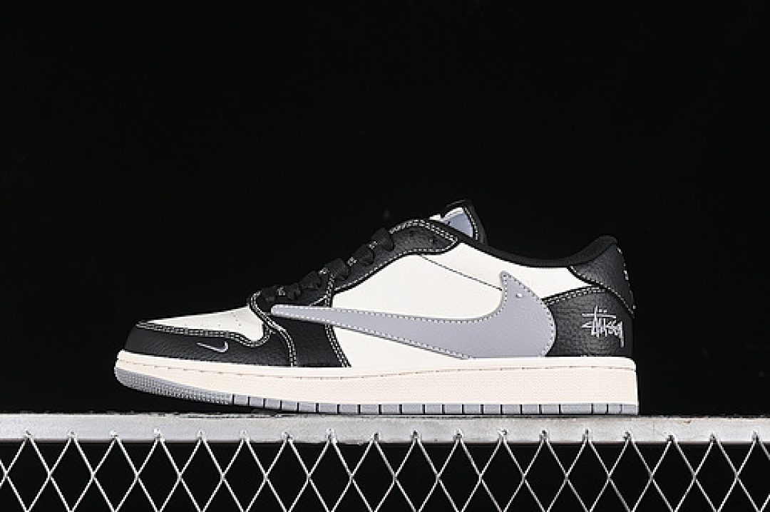 Jordan TRAVIS SCOTT X FRAGMENT DESIGN AIR Jordan 1 LOW OG SP BLACK/GREY/WHITE · XZ5168-001, photo 1