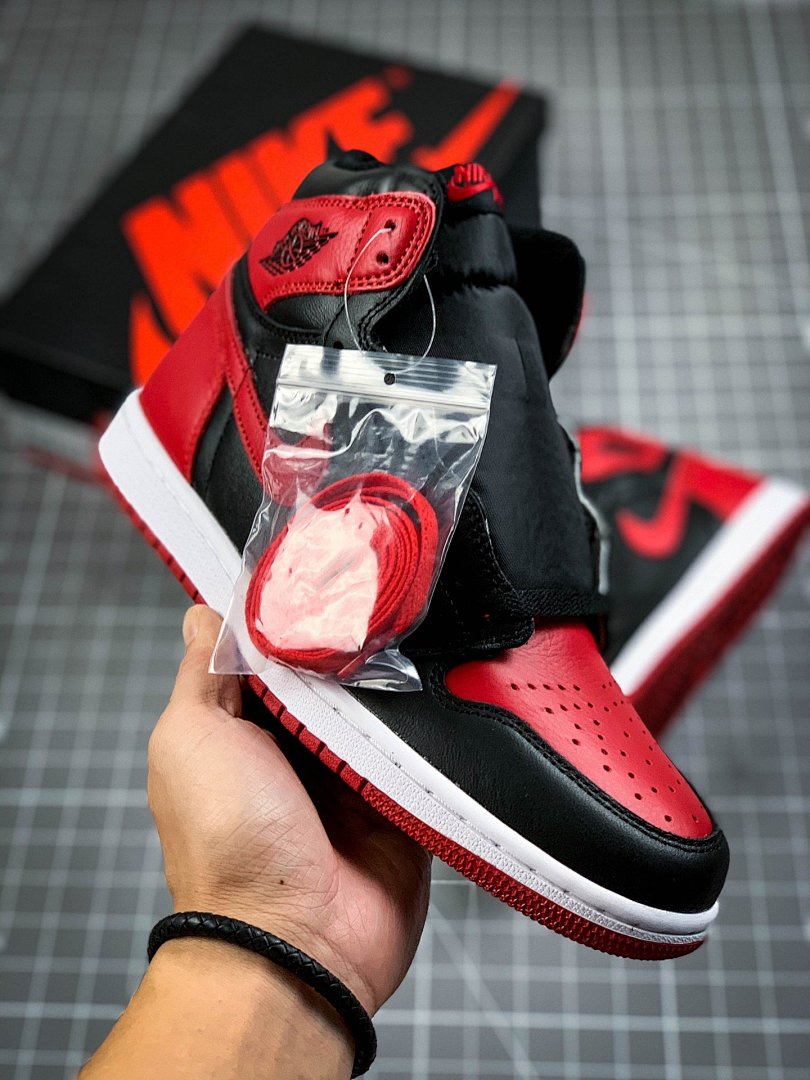 Jordan [555088-001]-[AIR JORDAN 1 RETRO HIGH OG BLACK/VARSITY RED-WHITE]-[UNISEX:36-46], photo 1