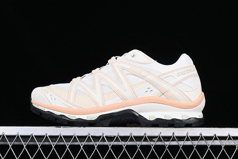 On Running On Running XT QUEST ADV OUTDOOR OFF ROADING LIGHT PINK/WHITE · 473359-29, photo 1