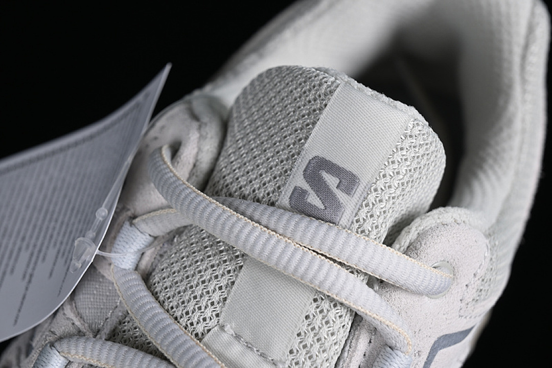 On Running [472928-22]-[X MISSION 4 SUEDE OUTDOOR OFF ROADING WHITE/SILVER]-[WOMAN:36-39]-[MAN:40-45] - Image 8