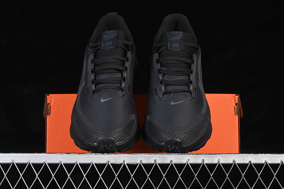 Nike [HQ7002-001]-[VOMERO 18 GORE-TEX BLACK/ANTHRACITE]-[WOMAN:36-39]-[MN:40-46] - Image 13