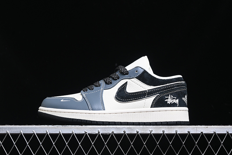 Jordan AIR Jordan 1 LOW BLUE/WHITE/BLACK · XX3318-505, photo 1