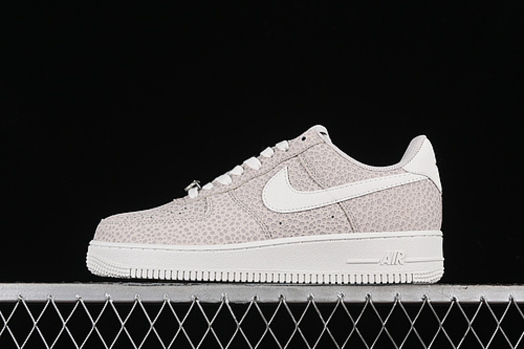 Nike [FV6519-001]-[AIR FORCE 1 07 LOW PHANTOM/METALLIC SILVER/SAIL]-[WOMAN:36-39]-[MAN:40-45], photo 1
