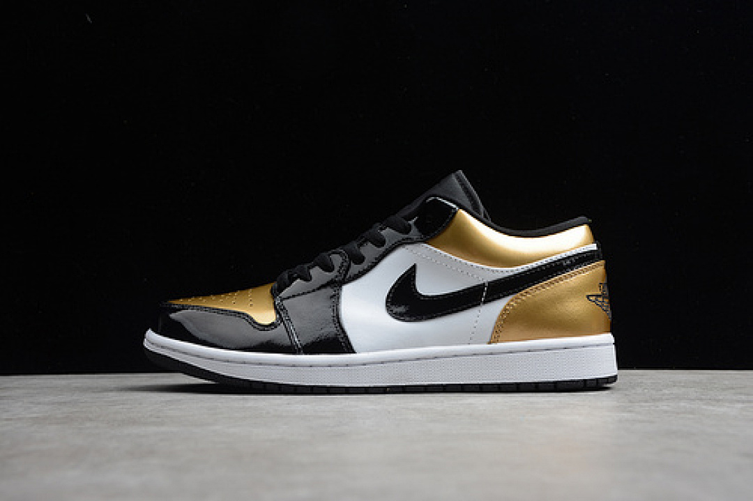 Jordan [CQ9447-700]-[AIR JORDAN 1 LOW GOLD TOE BLACK/GOLD/WHITE]-[MAN:40-46], photo 1