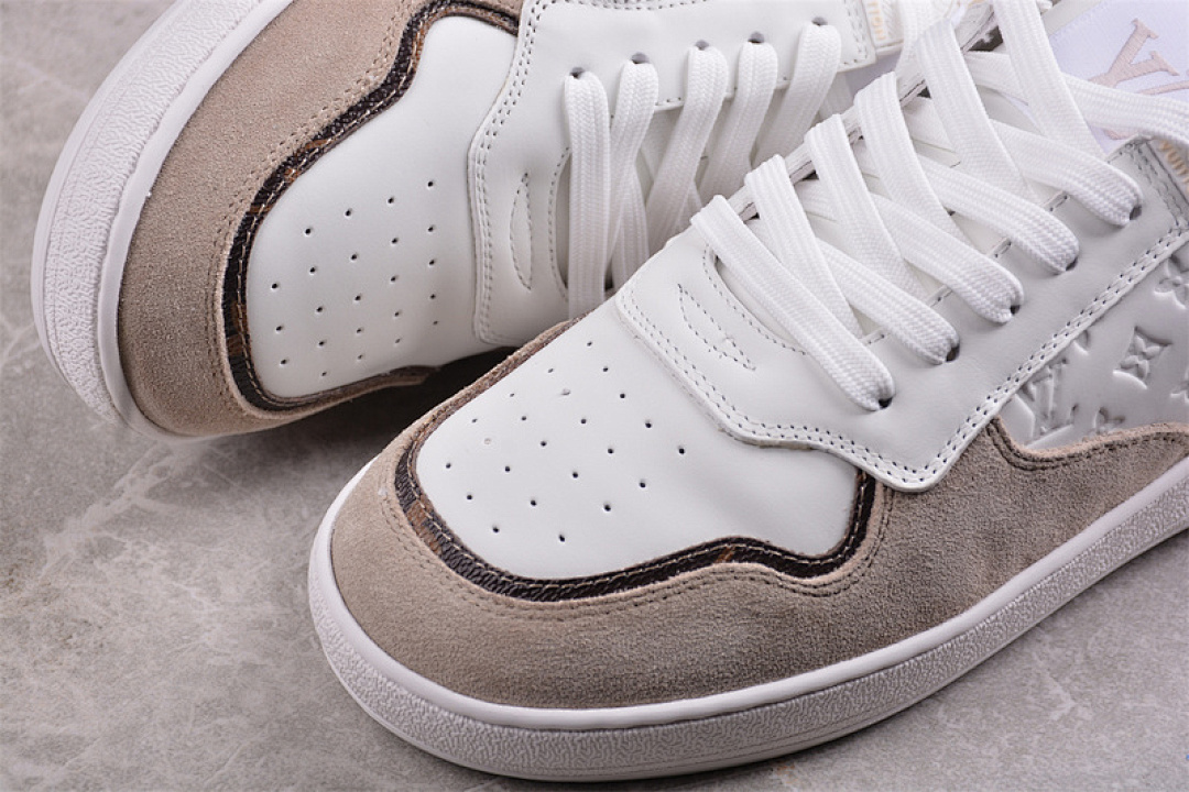 Louis Vuitton [L*V TRAINER STADIUM WHITE/GREY]-[WOMAN:35-39]-[MAN:40-45] - Image 8