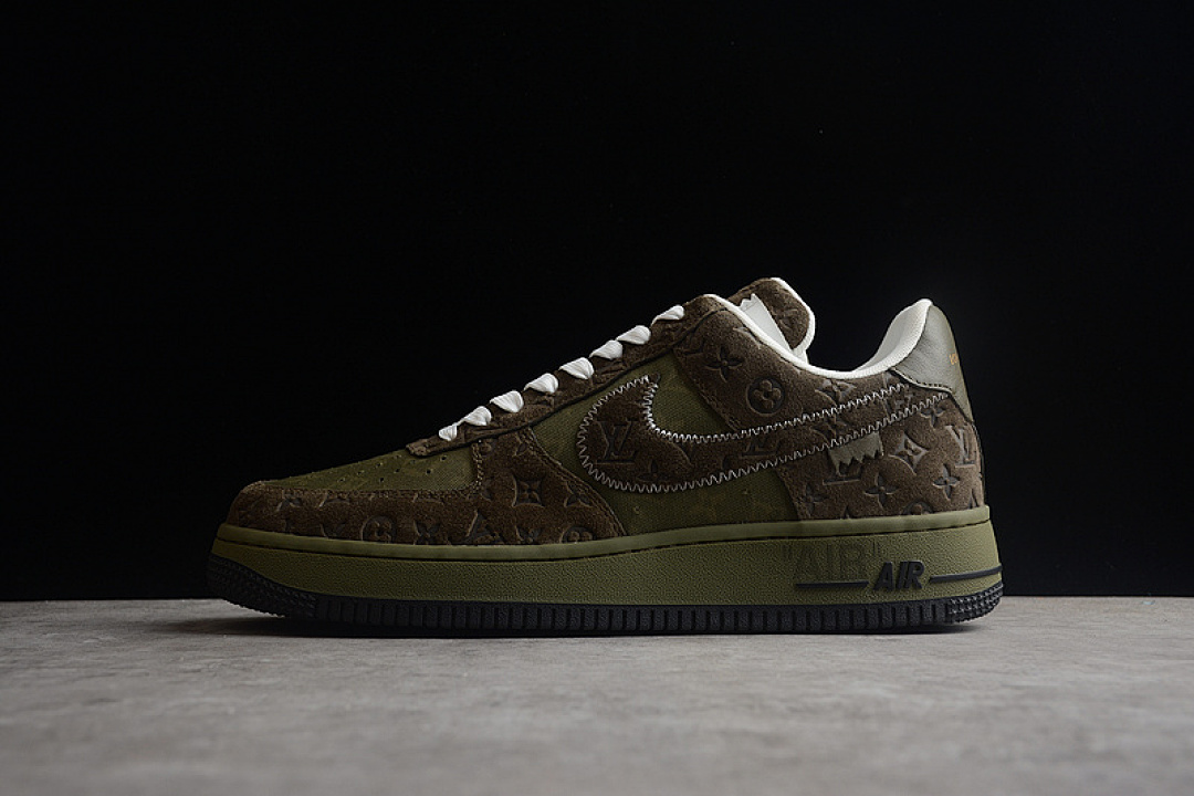 Nike [L*V X AIR FORCE 1 LOW 07 DARK GREEN/WHITE/DARK BROWN]-[MAN:38-45], photo 1