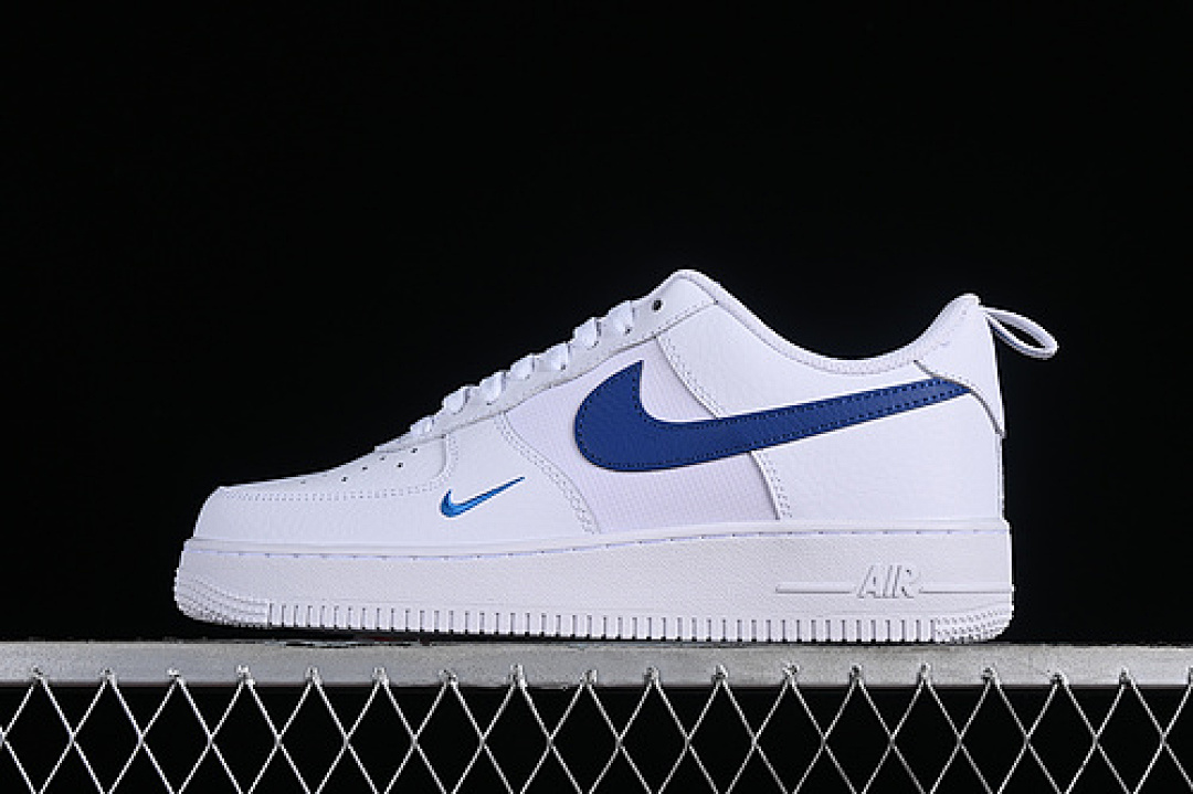 Nike Nike AIR FORCE 1 07 LOW WHITE/BLUE · HF3836-100, photo 1