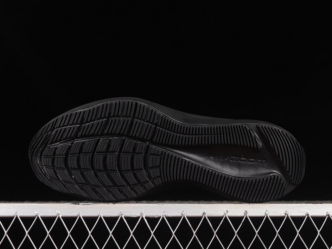 Unbranded [CJ0291-001]-[AIR ZOOM WINFLO 7 BLACK/ANTHRACITE/BLACK]-[WOMAN:39]-[MAN:40-46] - Image 13