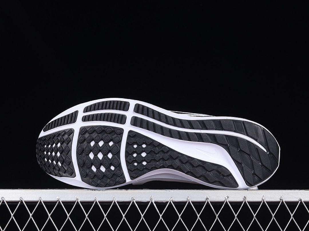 Nike [DV3854-100]-[AIR ZOOM PEGASUS 40 BLACK/BLACK/WHITE]-[MAN:39-45] - Image 14