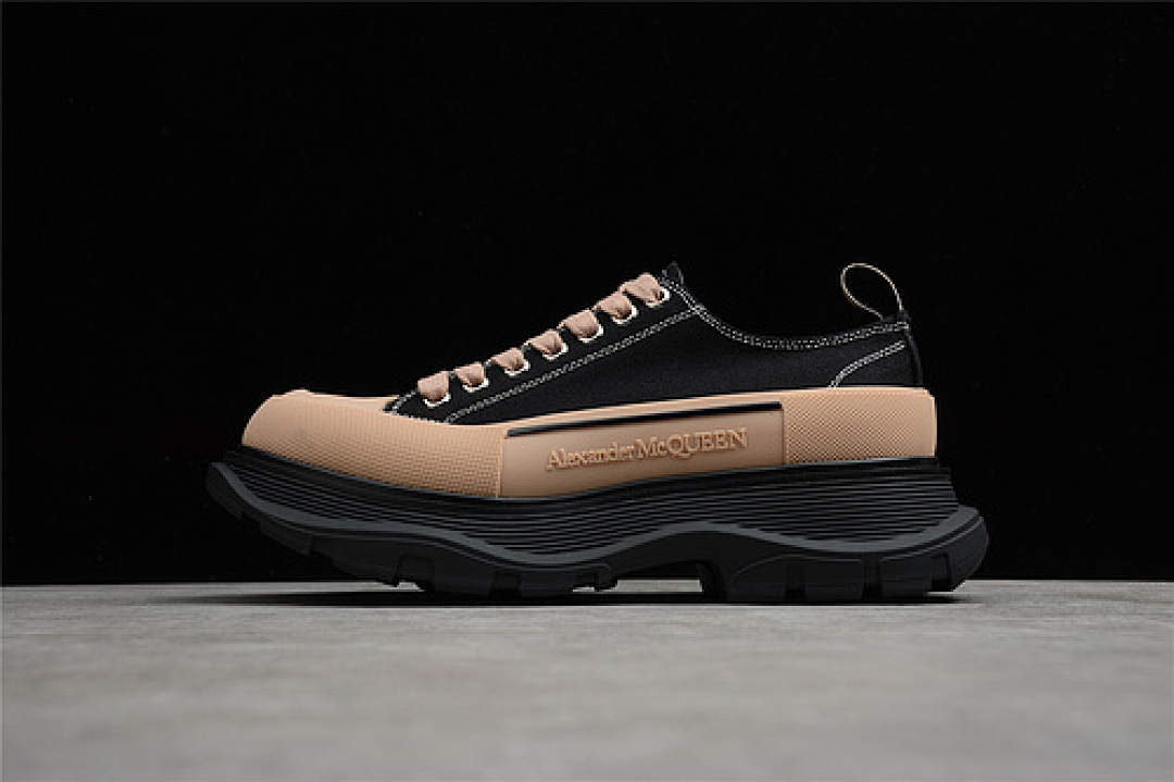 Alexander McQueen [ALE*XANDER MCQUEEN APRICOT/BLACK/BLACK]-[WOMAN:35-40], photo 1