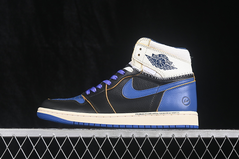 Jordan AIR Jordan 1 HIGH TOP BASKETBALL SHOES BLACK/INKINESS · IO7847-001, photo 1
