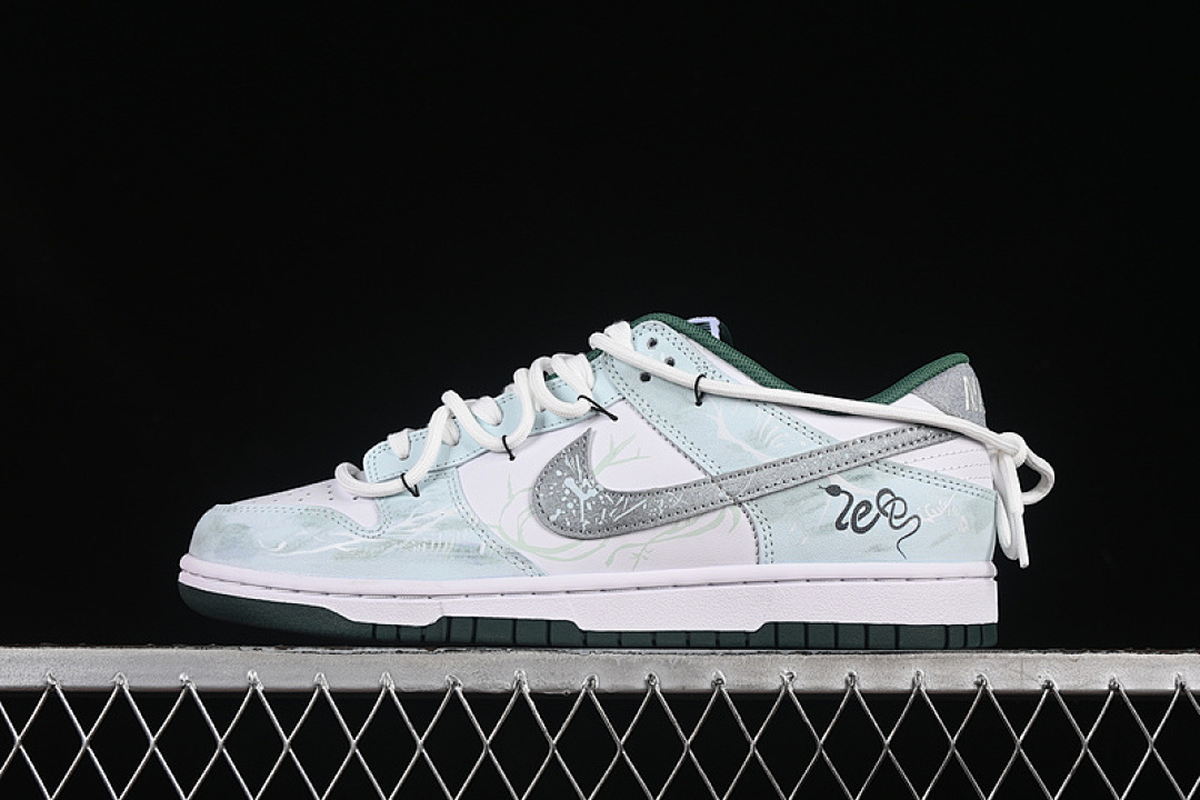 Unbranded [DD1391-101]-[SB DUNK LOW WHITE/GREEN/BLUE]-[WOMAN:36-39]-[MAN:40-45], photo 1