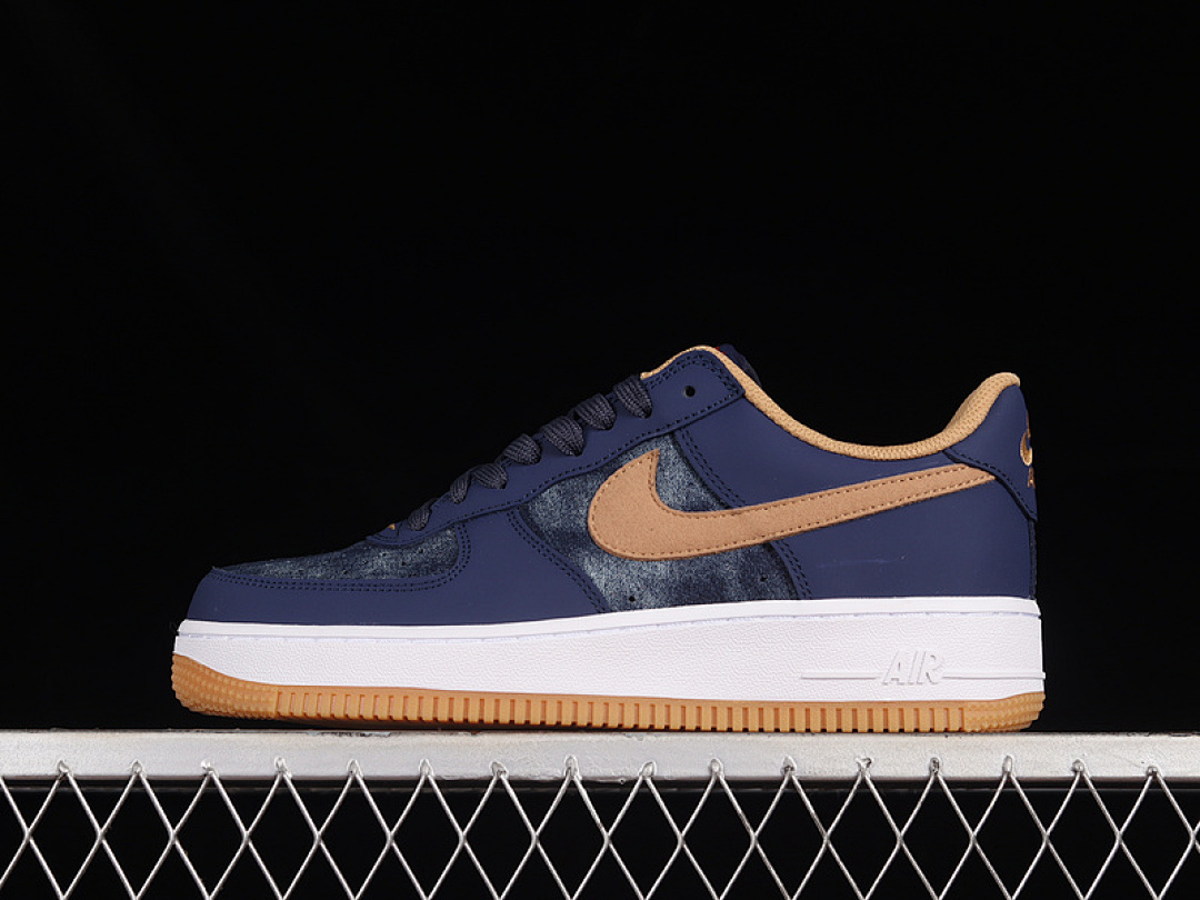 Nike Nike AIR FORCE 1 LOW 07 NAVY BLUE/BROWN/WHITE · DD1259-400, photo 1