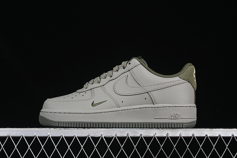 Nike Nike AIR FORCE 1 07 LOW LIGHT ARMY/CARGO KHAKI/LIGHT ARMY · HM9483-300, photo 1
