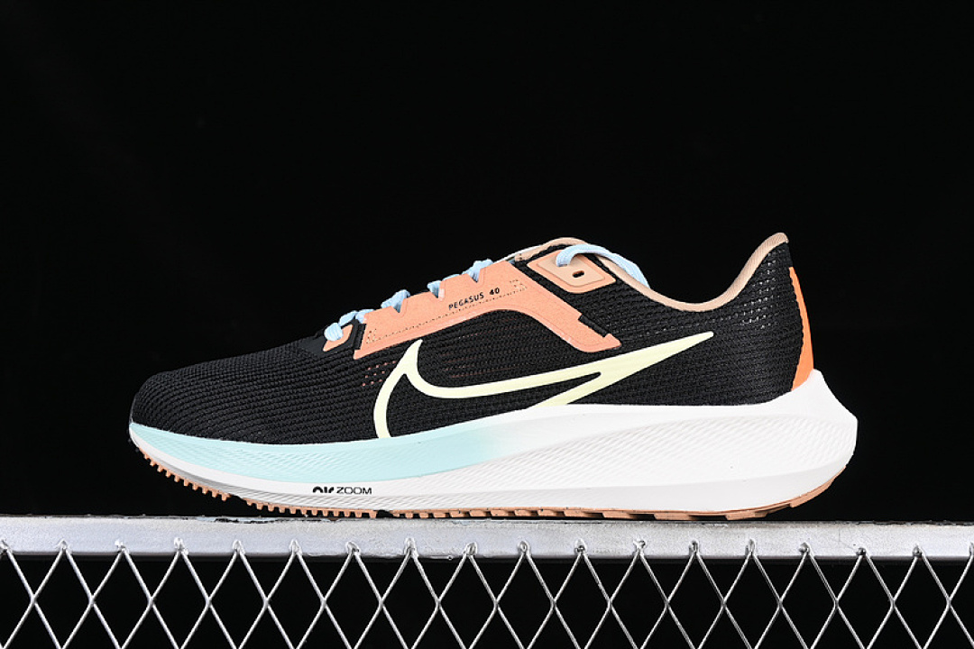 Nike [FQ6852-081]-[AIR ZOOM PEGASUS 40 WHITE/GREY/BLACK/ORANGE]-[MAN:39-46] - Image 2