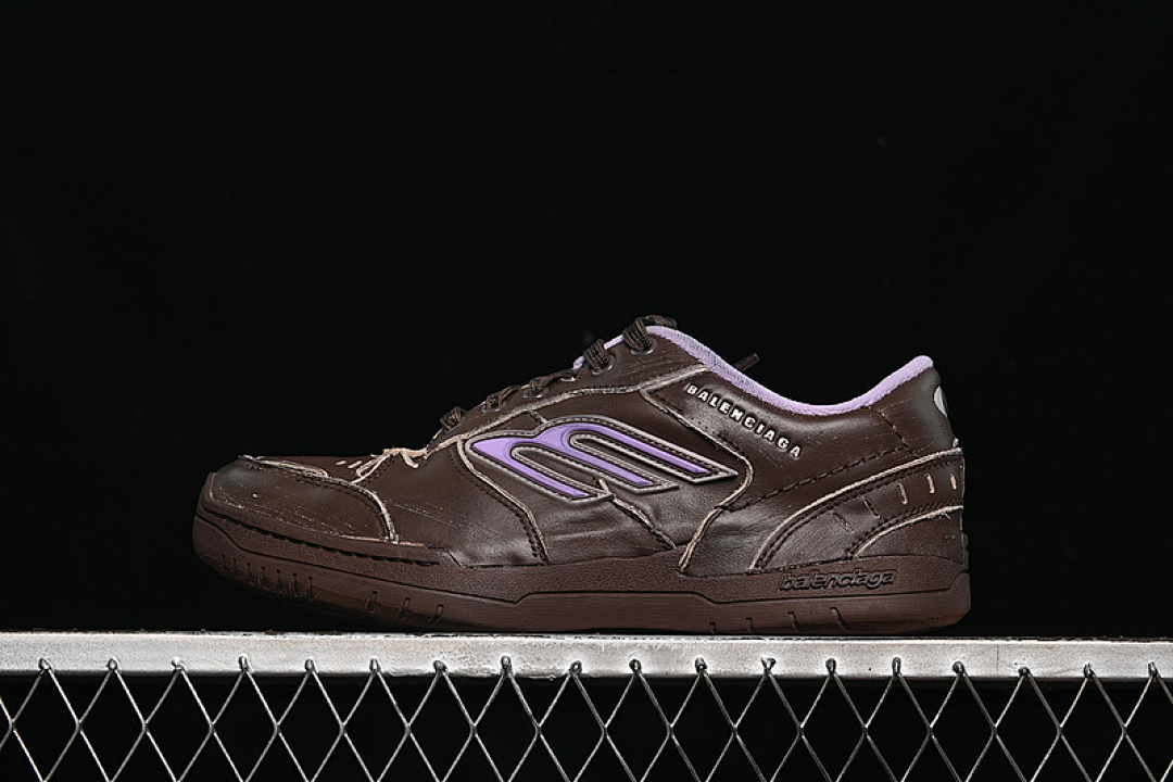 Balenciaga [WCURS2050]-[BA*LEN*CIAGA HAMPTONS WORN OUT BROWN/PURPLE]-[WOMAN:35-39]-[MAN:40-46], photo 1
