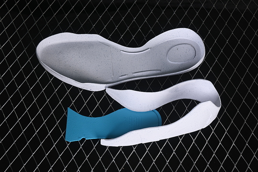 Nike [FZ7335-101]-[KOBE 9 ELITE PROTRO WHITE/SILVER-CHLORINE BLUE-BLACK]-[WOMAN:39]-[MAN:40-46] - Image 3