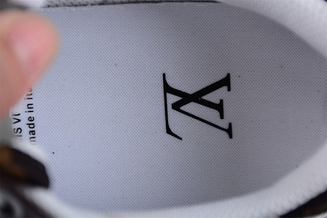 Chanel [L*V TRAINER SNEAKERS WHITE/WHITE/BLACK]-[WOMAN:35-39]-[MAN:40-45] - Image 9