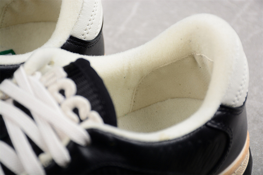 Gucci [MAC80]-[GU*CCI THROWS IT BACK WITH THE RETRO-INSPIRED WHITE/BLACK]-[WOMAN:35-39]-[MAN:40-44] - Image 7