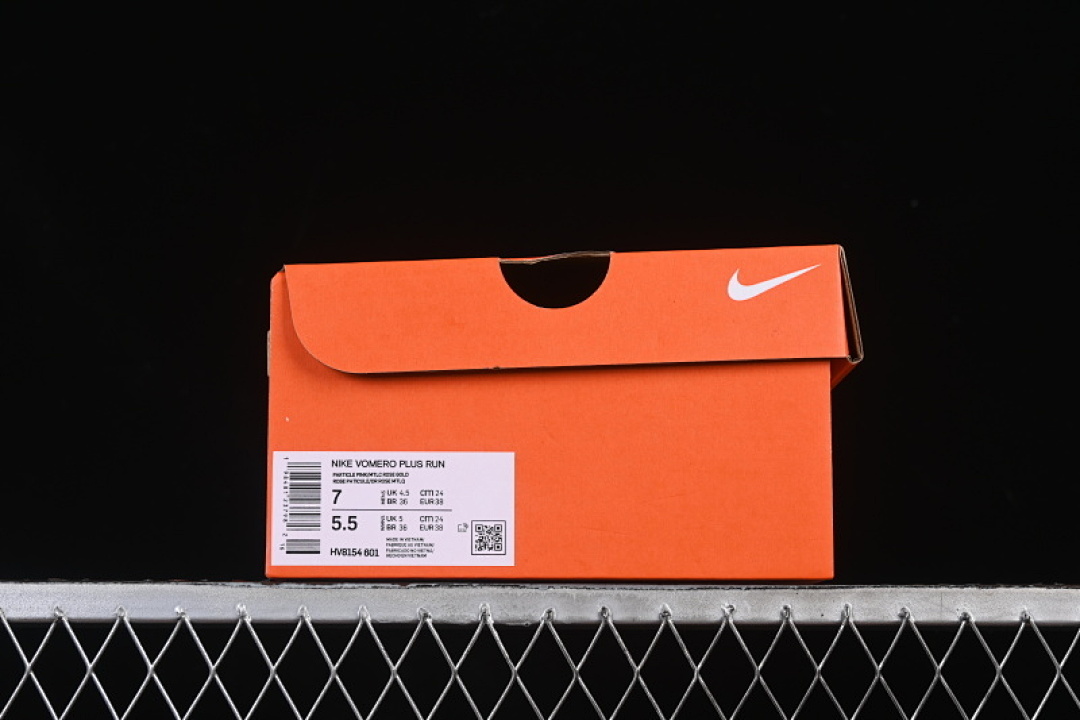 Nike [HV8154-601]-[VOMERO PLUS PARTICLE PINK/ROSE GOLD/SILT RED]-[WOMAN:35.5-39]-[MAN:40-42] - Image 12