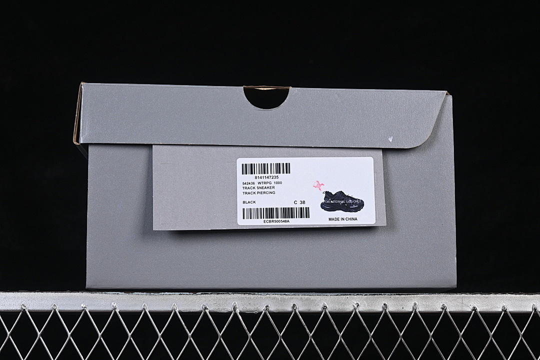 Unbranded [WTRPG1000]-[TRACK SNEAKER PIERCING BLACK/BLACK/BLACK]-[WOMAN:35-39]-[MAN:40-46] - Image 13