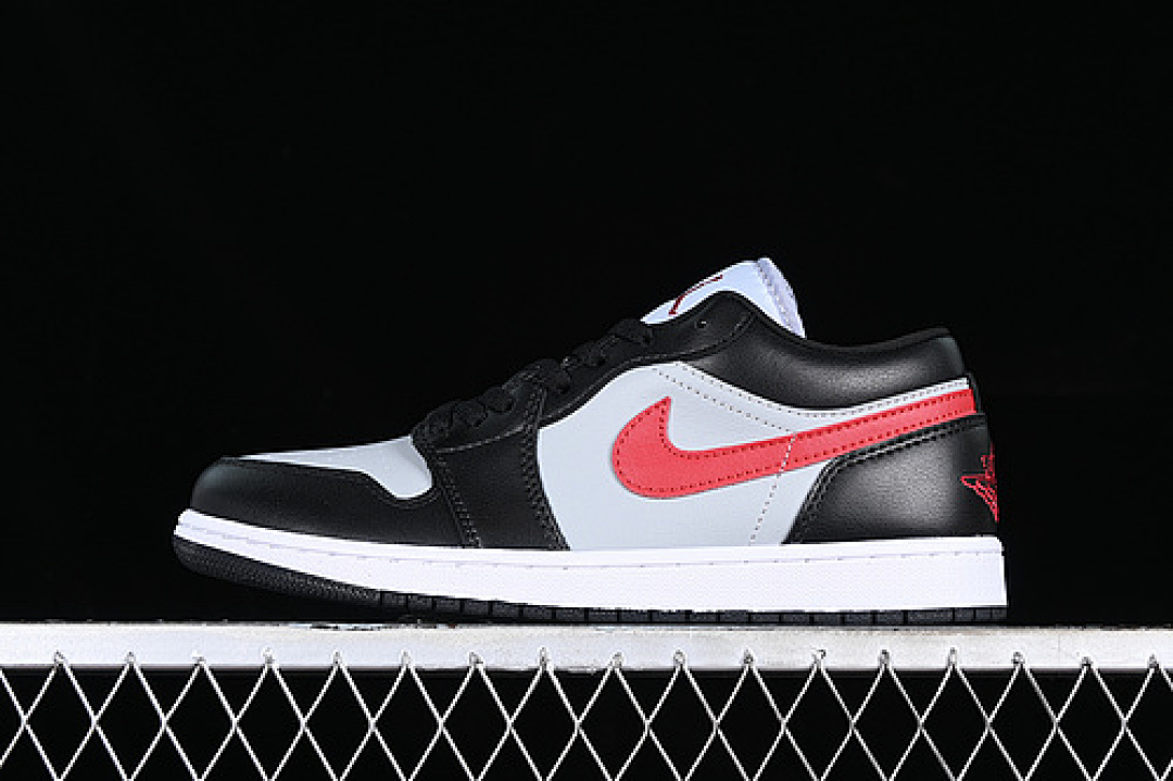 Jordan [DC0774-062]-[AIR JORDAN 1 LOW WHITE/BLACK/RED]-[WOMAN:36-39]-[MAN:40-45], photo 1