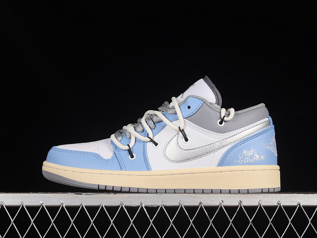 Jordan AIR Jordan 1 LOW WHITE/BLUE/GREY/YELLOW · 553558-053, photo 1