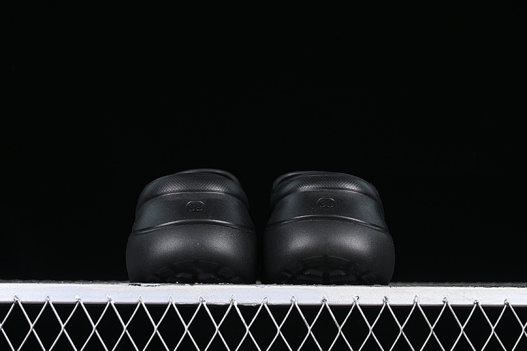 Balenciaga [W1S8E1000]-[BA*LEN*CIAGA POOL CROCS BLACK]-[WOMAN:36-40] - Image 11