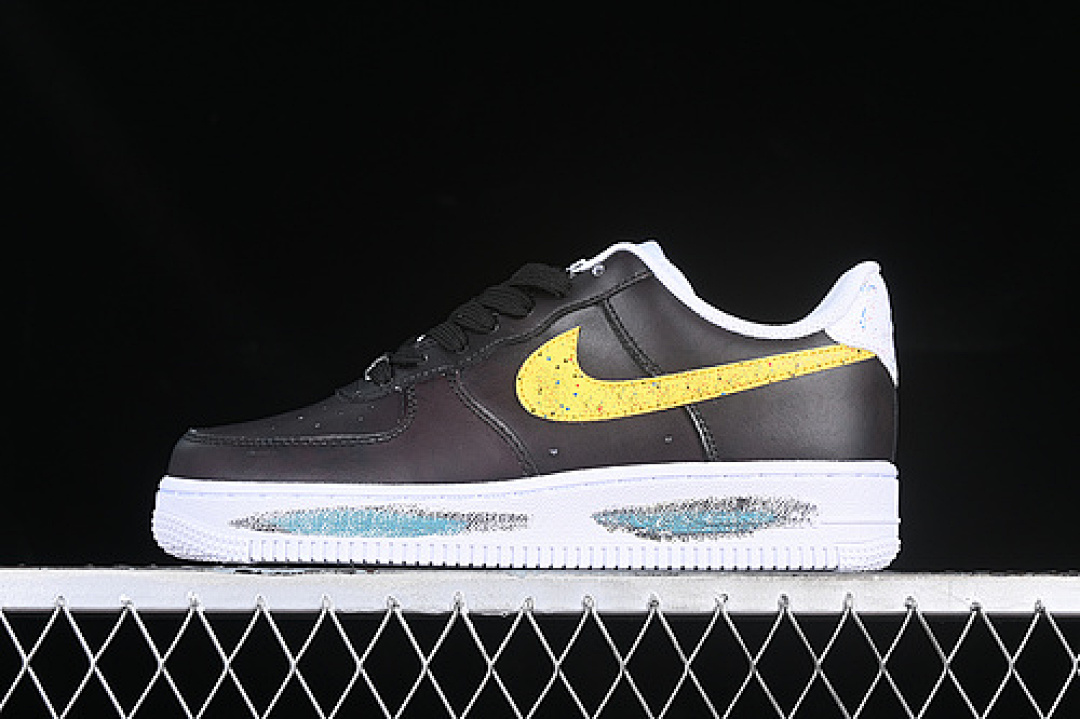 Nike Nike AIR FORCE 1 07 LOW WHITE/YELLOW/BROWN · CW2288-111, photo 1