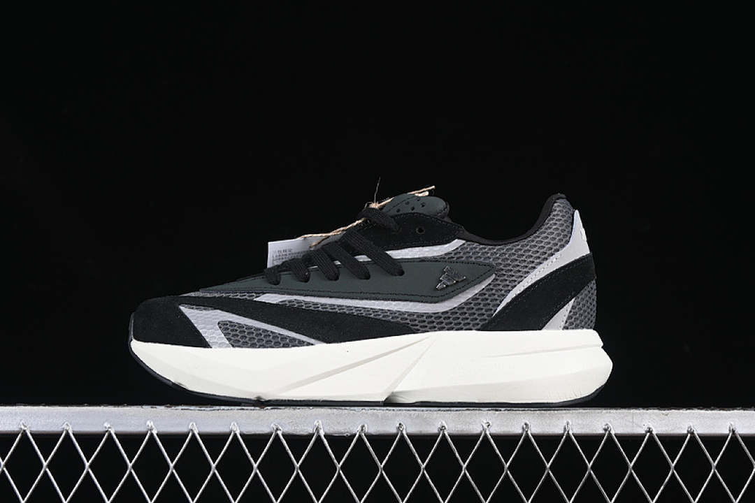 Unbranded [JH6959]-[LIGHTBLAZE CORE BLACK/SILVER METALLIC/GREY SIX]-[WOMAN:36-40], photo 1
