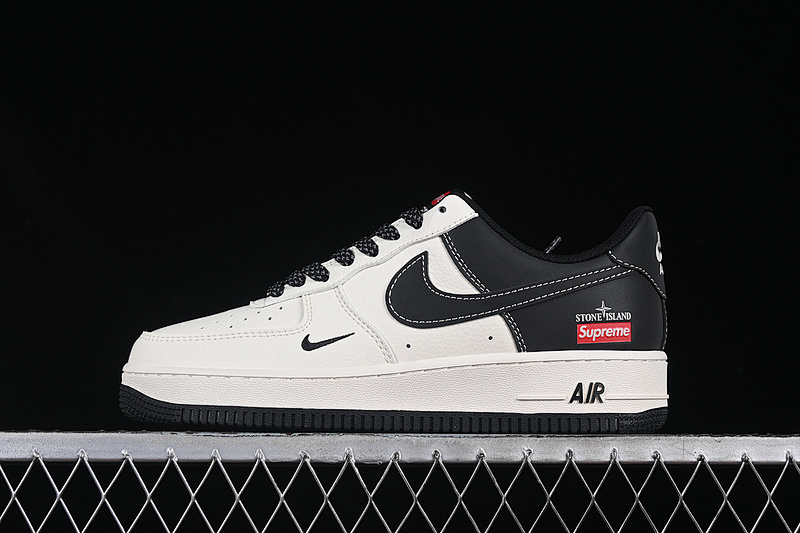 Nike Nike AIR FORCE 1 07 LOW SUPREME WHITE/BLACK · HH7518-042, photo 1