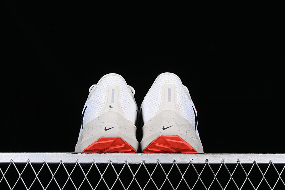 Nike [DV3853-100]-[AIR ZOOM PEGASUS 40 WHITE/GREY/BLACK]-[MAN:39-46] - Image 15