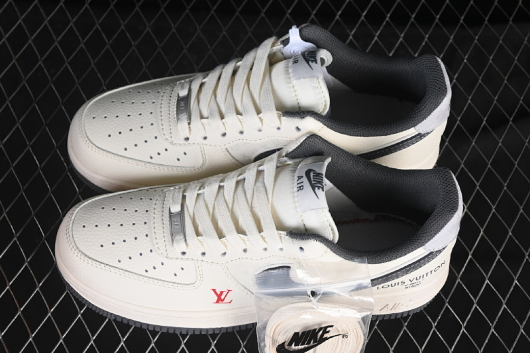 Nike [MZ9588-811]-[AIR FORCE 1 07 LOW WHITE/GREY]-[WOMAN:36-39]-[MAN:40-45] - Image 11