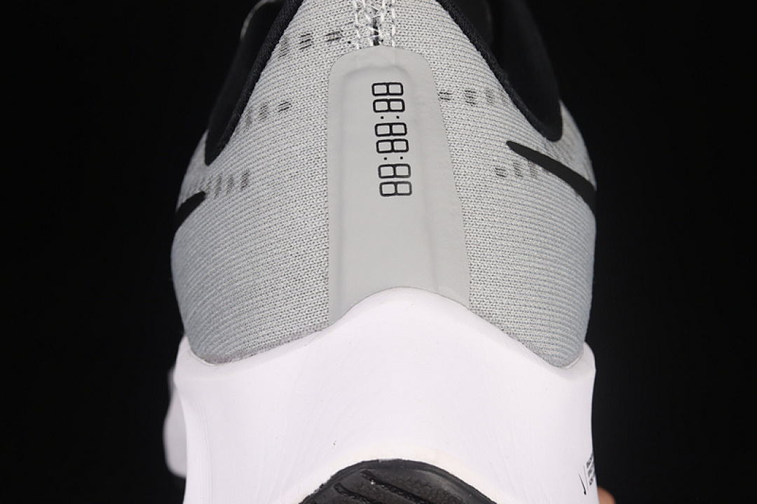 Nike [BQ9646-101]-[AIR ZOOM PEGASUS 37 WHITE/WOLF GREY/CUCUMBER CALM]-[MAN:39-45] - Image 7