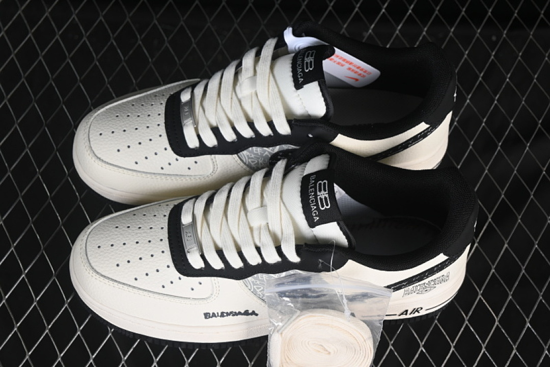 Nike [XD2588-611]-[AIR FORCE 1 07 LOW CASUAL SNEAKERS BLACK/WHITE/GREY]-[WOMAN:36-39]-[MAN:40-45] - Image 10