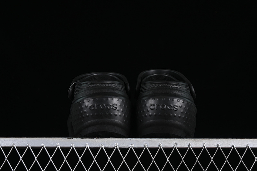 Crocs [CROCS CLASSIC CLOG BLACK]-[WOMAN:34-40] - Image 10
