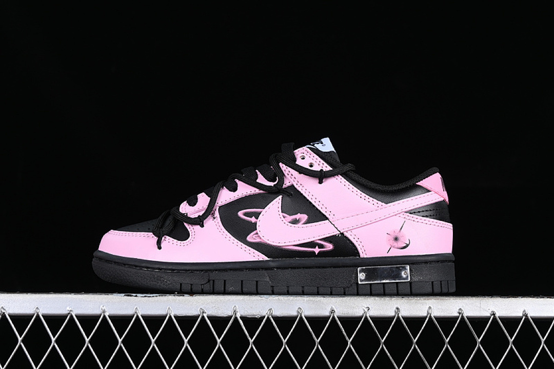 Unbranded [FD1232-001]-[SB DUNK LOW BLACK/PINK]-[WOMAN:35.5-40], photo 1