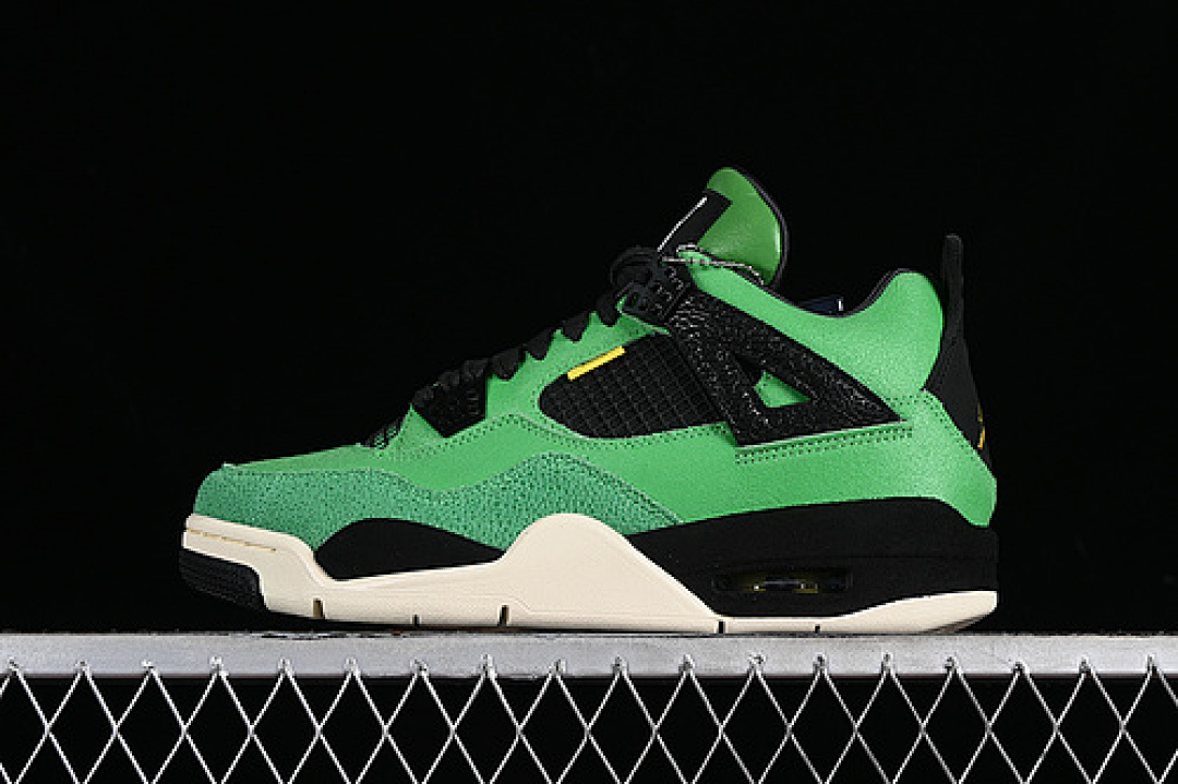 Jordan AIR Jordan 4 RETRO MANILA WHITE/BLACK/GREEN · AJ4-965234, photo 1