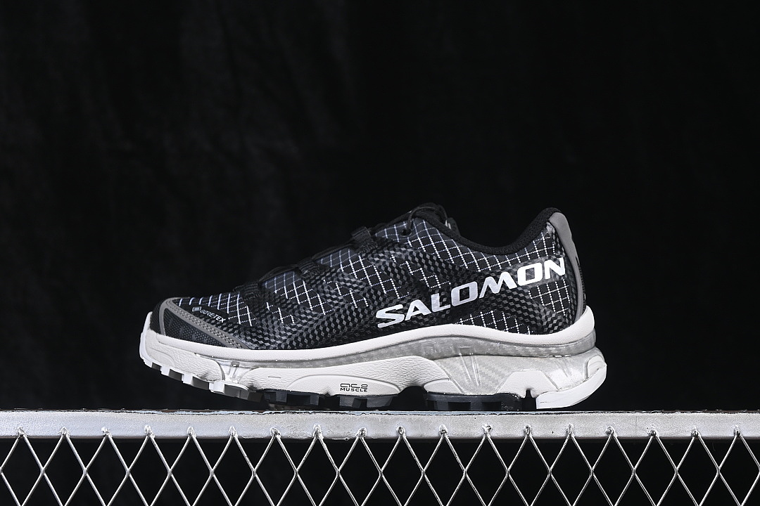 On Running [479534-33]-[XT-4 GTX OUTDOOR LEISURE RUNNING SHOES BLACK/WHITE]-[WOMAN:36-39]-[MAN:40-45] - Image 2