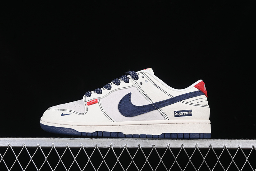 Supreme [BB7518-026]-[SB DUNK LOW SUPREME WHITE/BLUE/RED]-[WOMAN:36-39]-[MAN:40-45], photo 1