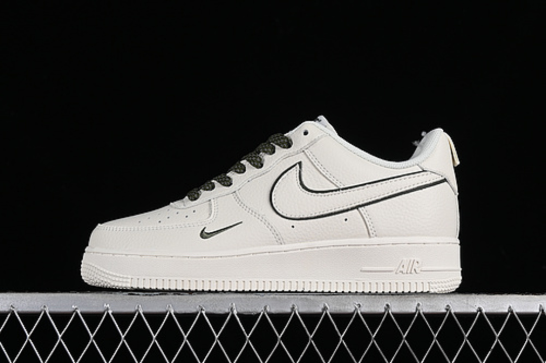 Nike [MJ0319-022]-[AIR FORCE 1 07 LOW WHITE/GREEN]-[WOMAN:36-39]-[MAN:40-45], photo 1