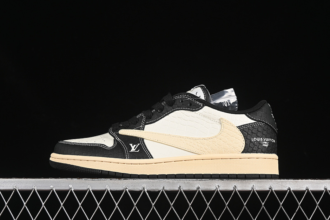 Jordan [XX3168-152]-[TRAVIS SCOTT X FRAGMENT DESIGN AIR JORDAN 1 LOW OG SP WHITE/BEIGE/BLACK][36-45], photo 1