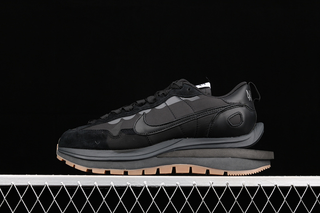 Sacai Sacai X VAPORWAFFLE BLACK/OFF-NOIR/OFF-NOIR · DD1875-001, photo 1